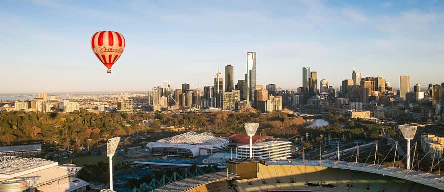 Melbourne Premium Balloon Flight 5-Star Champagne Breakfast - Takeoff, landing, and the honest safety picture