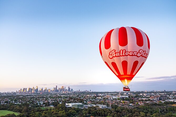 Melbourne Premium Balloon Flight plus 5-Star champagne breakfast - A small group and personal attention