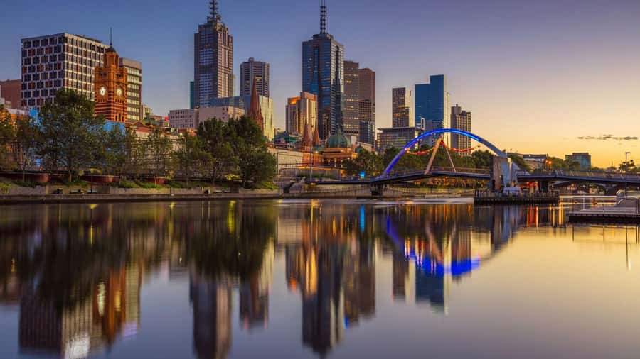 Melbourne: Private Custom Tour with a Local – Icons & Gems - Choosing coffee, food, or Queen Victoria Market