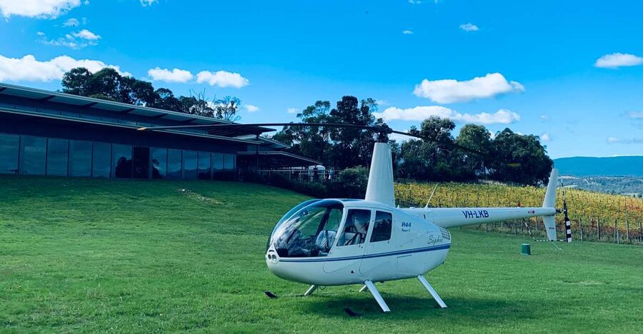 Melbourne: Private Yarra Valley Winery Lunch by Helicopter - A helicopter route from Melbourne to wine country