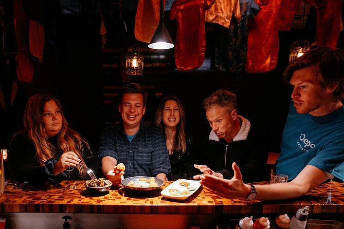 Melbourne: Progressive Dinner Tour - Chinatown, Laneways & Drink - Why this Melbourne food tour works so well at night