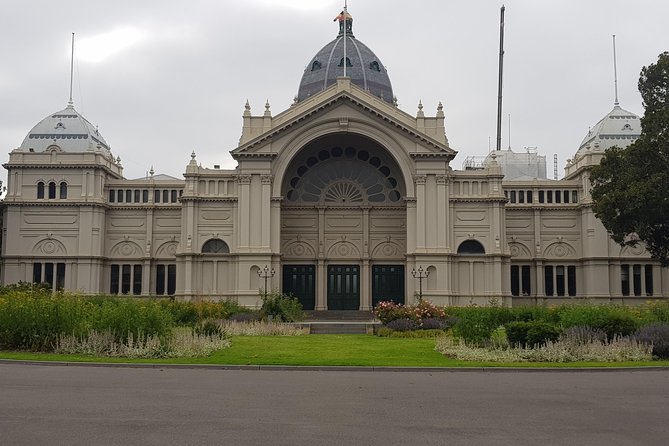 Melbourne Sights & Sounds Private Tour - A private route through Melbourne’s many personalities