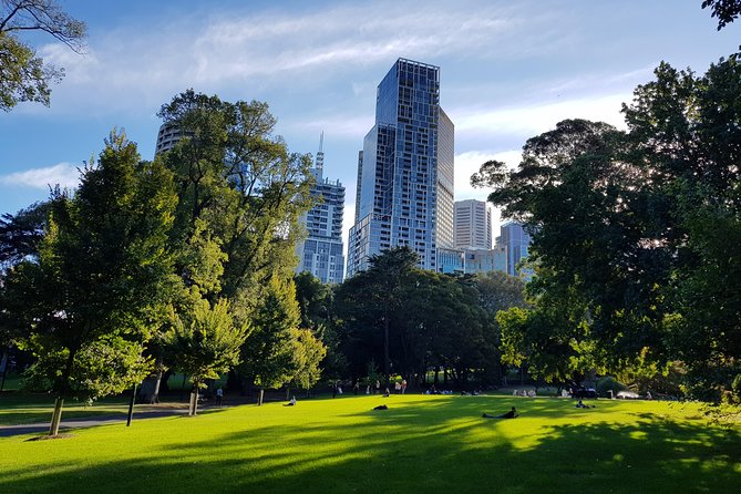 Melbourne Sights & Sounds Private Tour - Queen Victoria Market and Melbourne’s everyday flavor