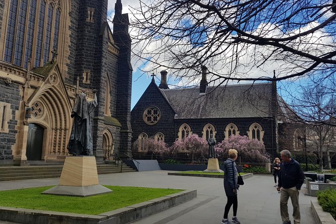 Melbourne Sights & Sounds Private Tour - What the private vehicle adds to the experience
