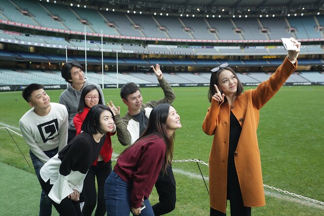 Melbourne Sports Experience + MCG Tour Combo - How the walking pace and group size affect the day