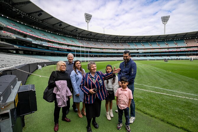 Melbourne Sports Experience + MCG Tour Combo - Olympic Park and AAMI Park in one compact route