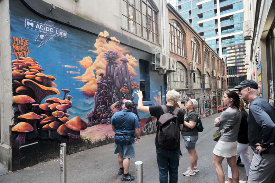 Melbourne: Street Art Walking Tour with a Street Artist - The tram ride to Blender Studios