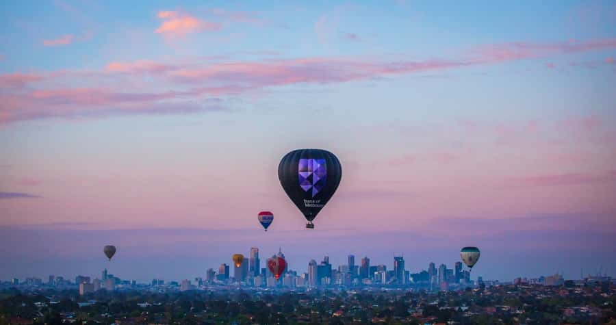 Melbourne: Sunrise Hot Air Balloon Experience - Why a balloon is a smart way to see Melbourne