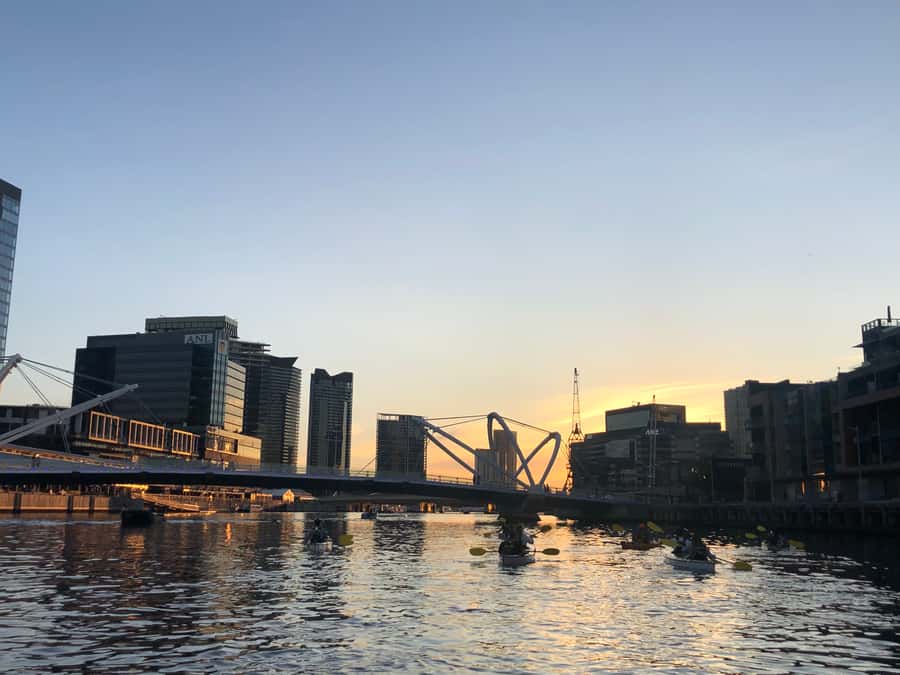Melbourne: Sunset Kayak Tour with Dinner - Why the Yarra looks best from a kayak