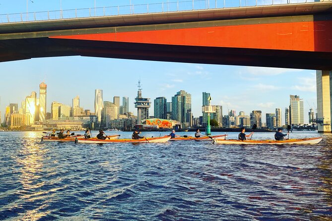 Melbourne Sunset Kayaking Experience with Dinner - Southbank, Crown Casino, and the fire display