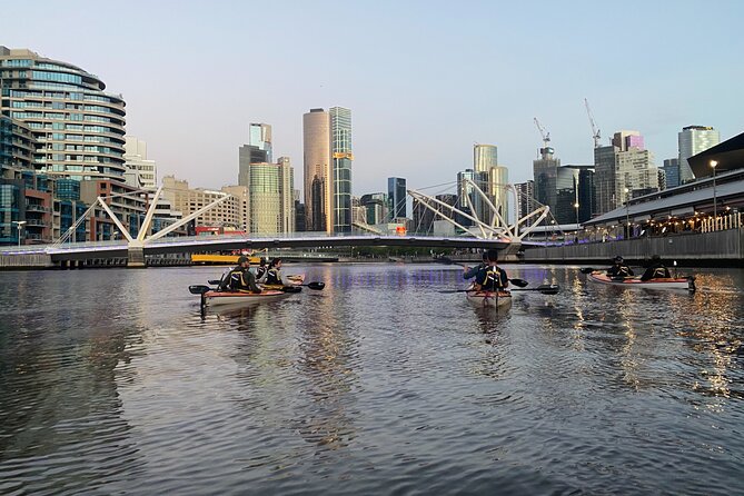Melbourne Sunset Kayaking Experience with Dinner - Princes Bridge and the central Melbourne finish