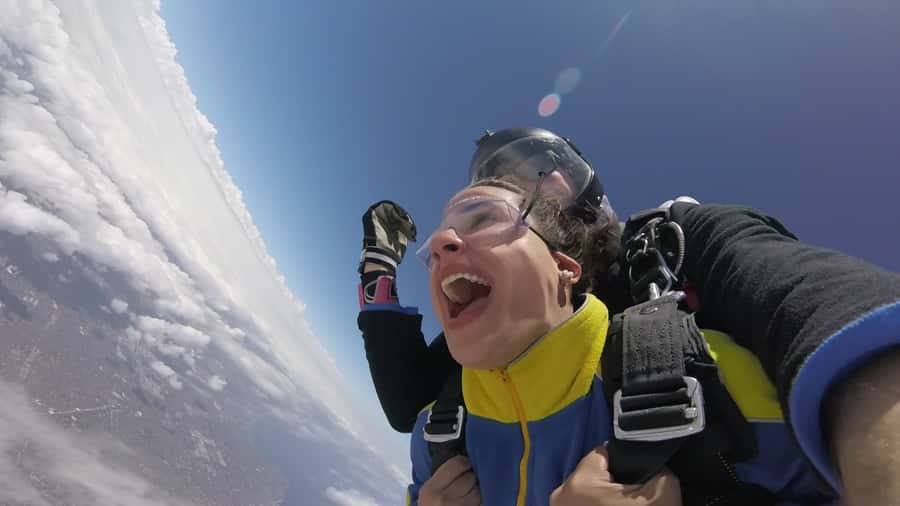 Melbourne: Tandem Skydive Experience over St. Kilda Beach - Booking advice for a smoother day