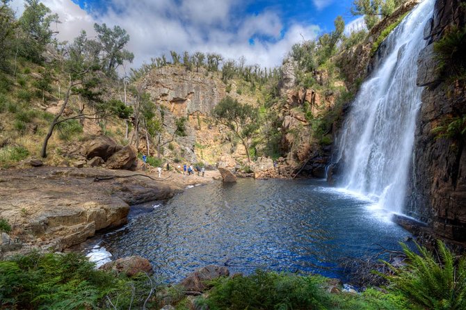 Melbourne to Adelaide: 3-Day Great Ocean Road Grampians Tour - Day one: Melbourne to the Twelve Apostles and Warrnambool