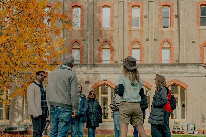 Melbourne Tour: Walk the Yarra & Heritage Convent Experience - How much walking is involved?