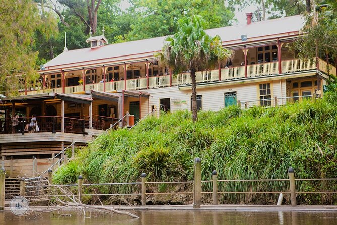 Melbourne Tours Walk the Yarra & Historic Boathouse Lunch - Dights Falls and Wurundjeri heritage