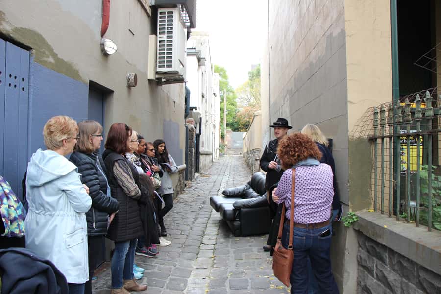 Melbourne: True Crime Walking Tour of Fitzroy - How much walking is involved