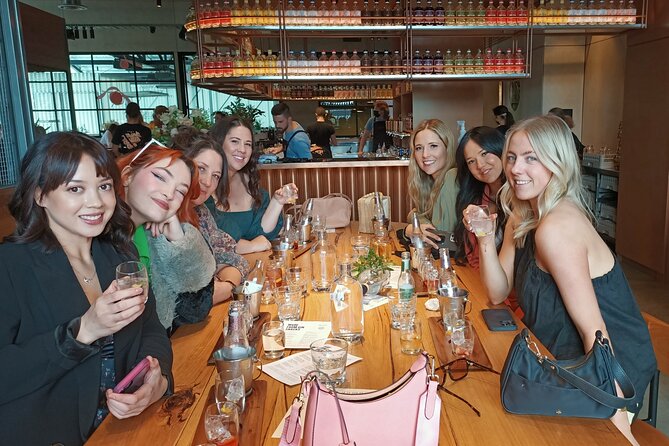 Melbourne: Yarra Valley Wine, Gin, Whisky and Chocolate Tour - Lunch is the day’s flexible hinge