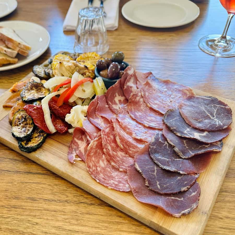 Melbourne: Yarra Valley Wine Tour + Lunch & Gin/Beer Option - Soumah turns tasting into lunch