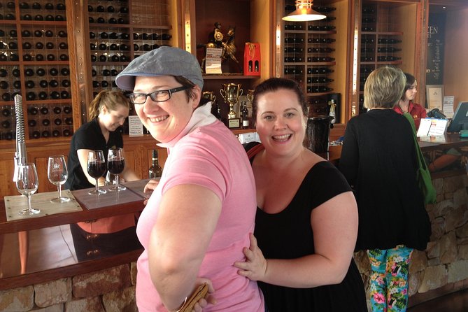 Mornington Peninsula Wine Region Tour - Lunch at a winery, with wine bought separately