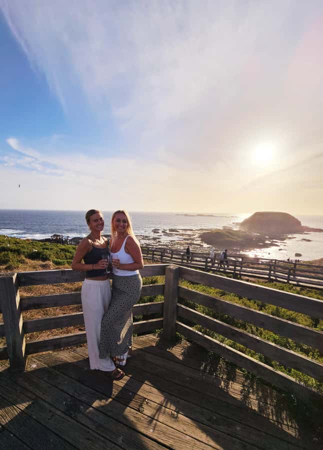 Phillip Island: Wine, Wildlife & Penguins with Gourmet Feast - A short pause in Cowes village