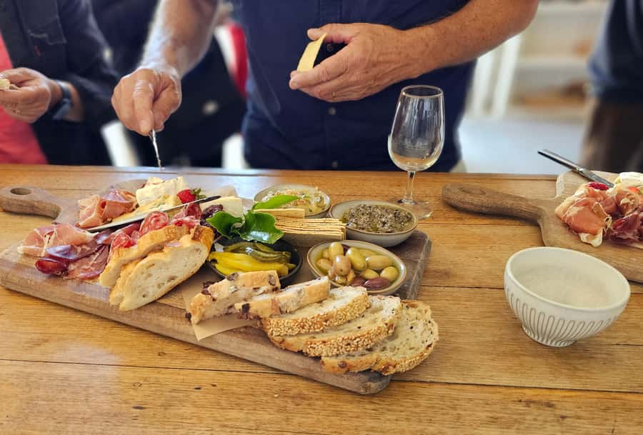 Phillip Island: Wine, Wildlife & Penguins with Gourmet Feast - Why the small coach matters on a six-hour schedule