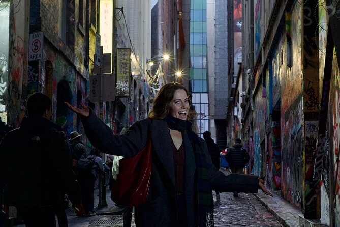 Pose for professional pics while enjoying Melbourne history walk - The Block Arcade and old-fashioned city life