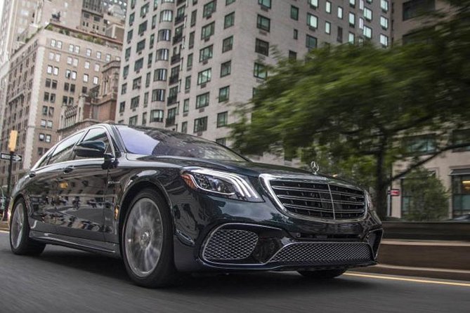 Private Arrival Transfer: Melbourne Airports to Hotel - Luggage rules are simple, but oversized items need approval