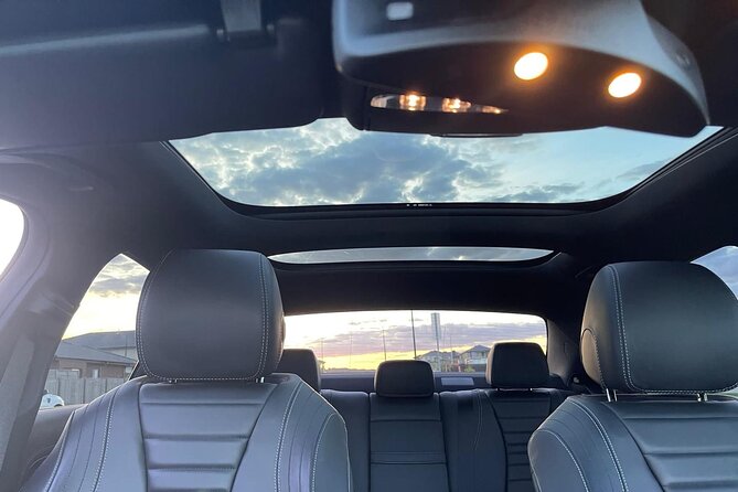 Private Melbourne Airport Transfers To City (Sedan, SUV, or Van) - What the high marks tell you about the service