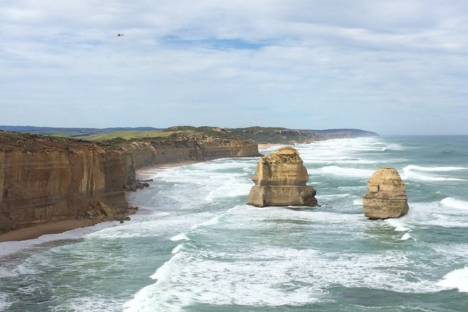 [PRIVATE TOUR] Express Great Ocean Road | Day Trip - Walking down into Loch Ard Gorge
