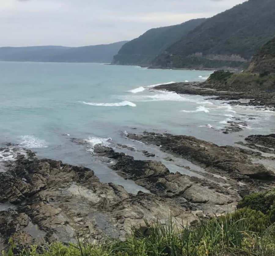 Private Tour: Great Ocean Road - Twelve Apostles - Teddy’s Lookout, Lorne, and the first food stop
