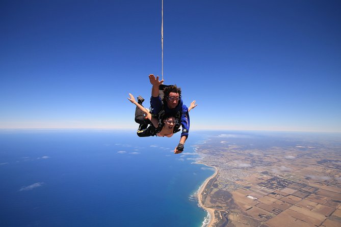 Skydive Yarra Valley 15000ft Tandem Skydive - What the price includes, and what it does not