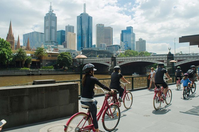 The Best of Melbourne Bike Tour - The Shrine of Remembrance and the sporting heart