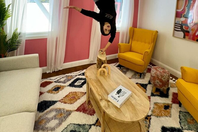 Upside Down House Photo Experience in Australia - Why the staff guidance matters