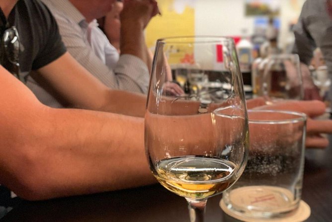 Whisky Bars & Gin Joints: Melbourne Walking Tour - Three bars, three ways to understand Melbourne’s drinking culture