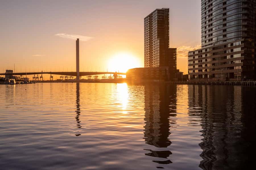 Yarra River: 1.5-Hour Scenic Sunset Public Cruise - Finding the boat at 45 Newquay Promenade