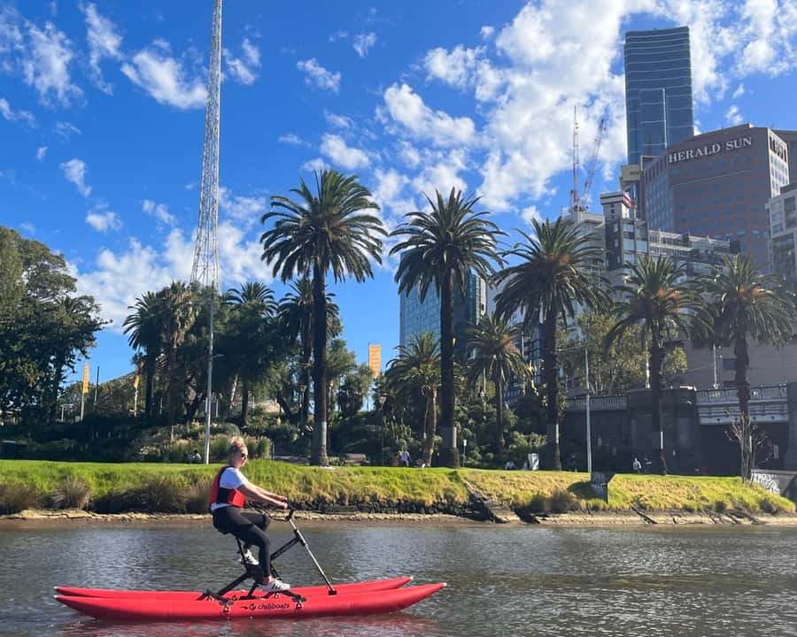 Yarra River, Melbourne Waterbike Tour - Who will enjoy this ride most?