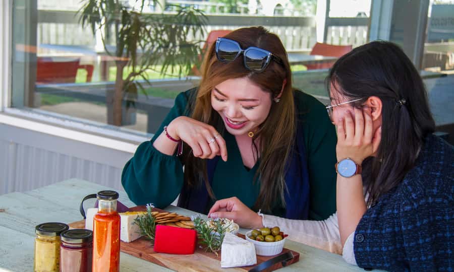 Yarra Valley Full Day Grazing Tour: Gin, Wine, Pizza, Cheese - Chocolate at the Yarra Valley Chocolaterie