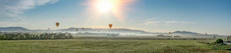 Yarra Valley: Hot Air Balloon Experience with Breakfast - Sunrise over vineyards and the Yarra River