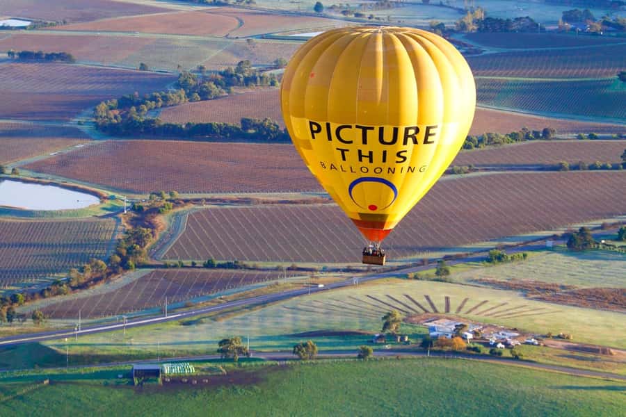 Yarra Valley: Hot Air Balloon Experience with Breakfast - Watching the balloon take shape