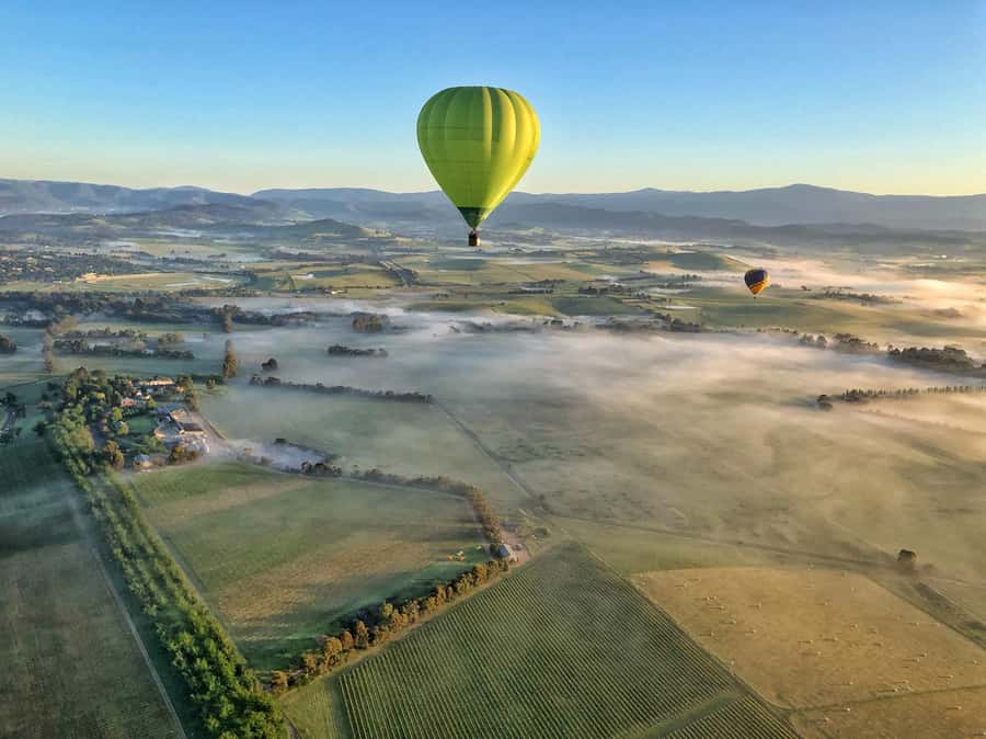 Yarra Valley: Hot Air Balloon Flight & Buffet Breakfast - Watching the balloon come alive