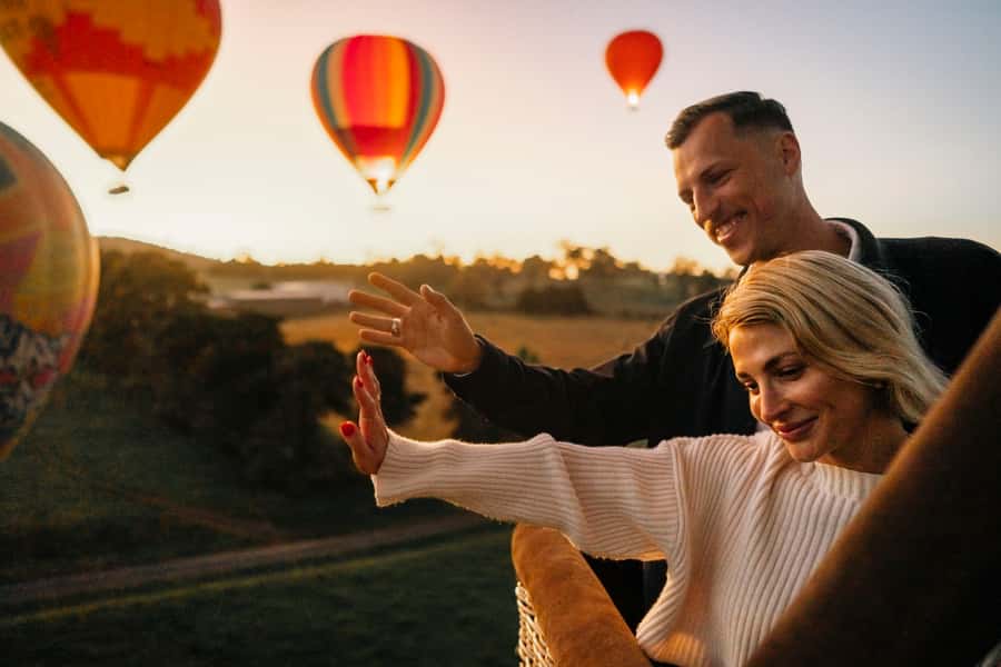 Yarra Valley: Hot Air Balloon with Breakfast & CBD Transfers - Floating above the Yarra Valley