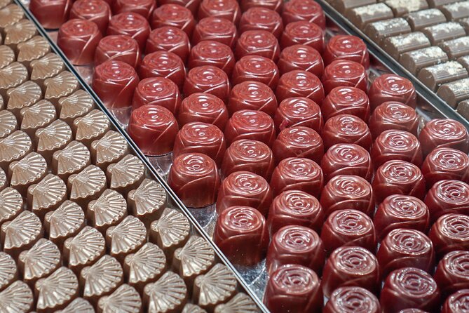 Yarra Valley Wine Tour inc lunch with a glass of wine, tastings and chocolate - St Huberts keeps the wine focus going