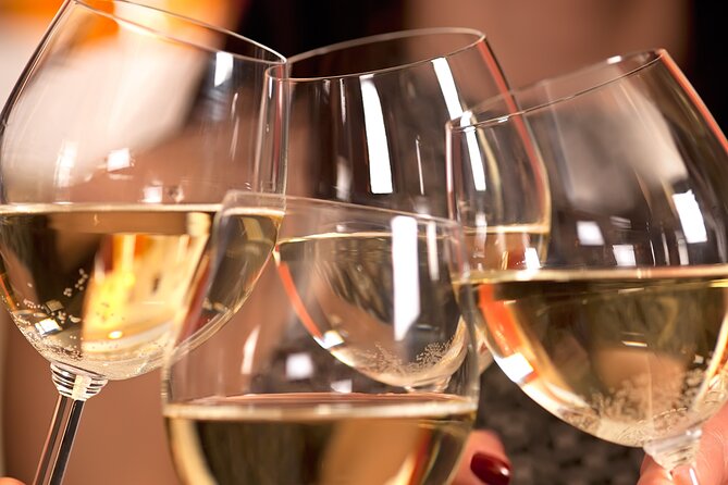 Yarra Valley Wine Tour inc lunch with a glass of wine, tastings and chocolate - What the $125.52 price really covers