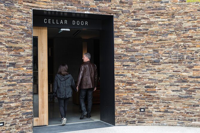 Yarra Valley Wine & Wildlife - Private Regional Tour - Finishing with cheese or gin